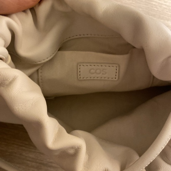 Cos Mini Cavatelli Clutch in White Leather - Picture 5 of 12
